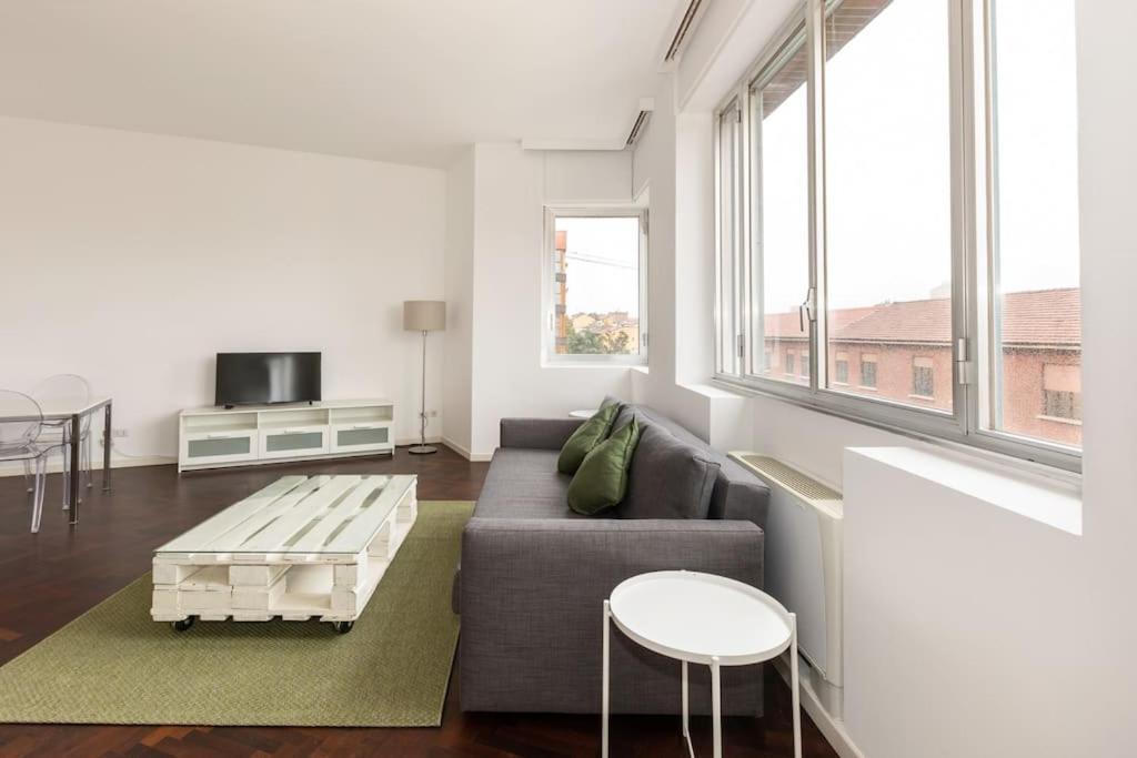Elegante Bilocale Porta Genova - Mirable Pm Apartment Milan Exterior photo
